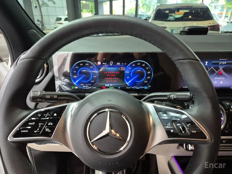 Фото 15 - Mercedes-Benz EQA