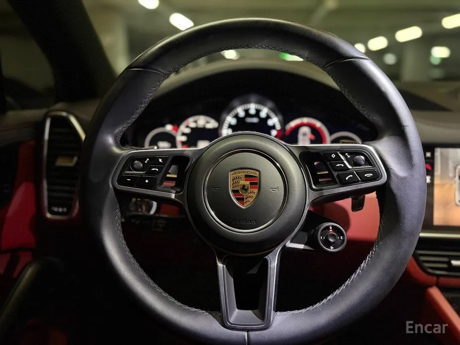 Фото 11 - Porsche Cayenne