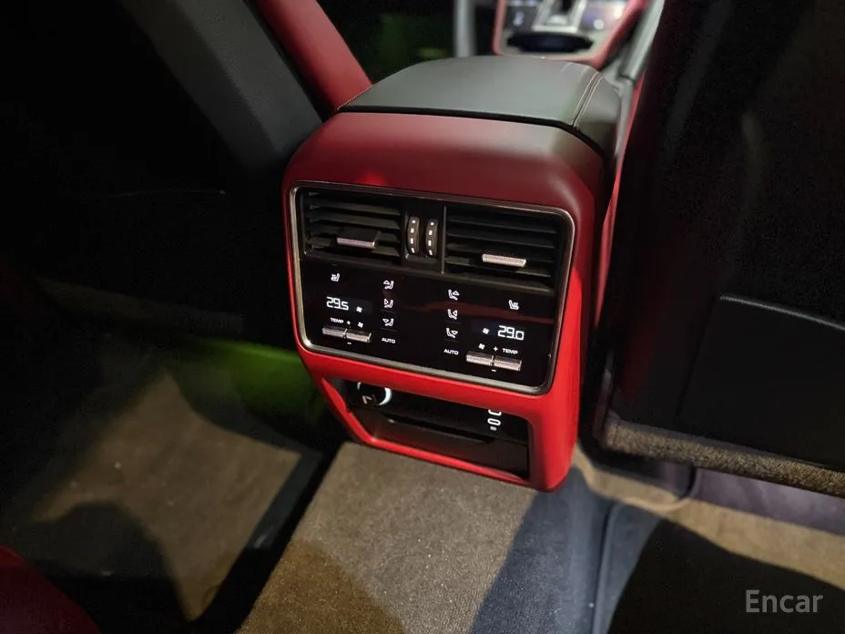 Фото 14 - Porsche Cayenne