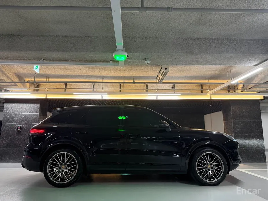Фото 3 - Porsche Cayenne