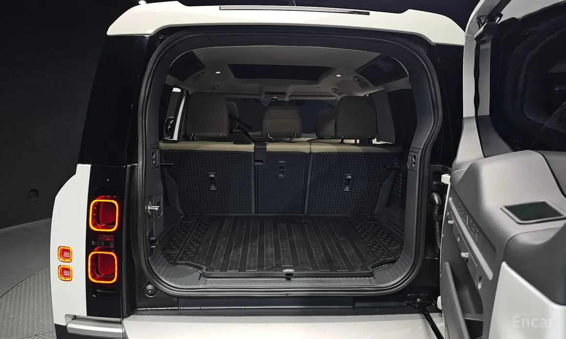 Фото 20 - Land Rover Defender