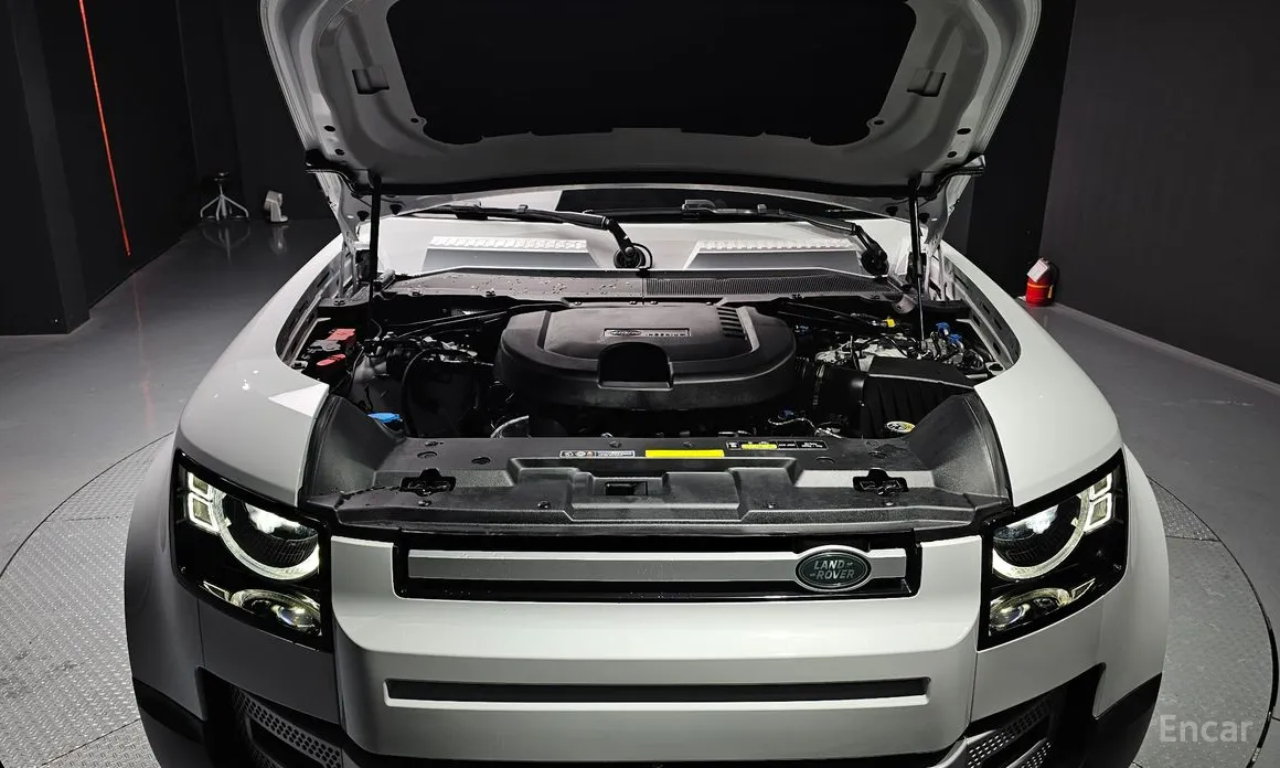 Фото 6 - Land Rover Defender