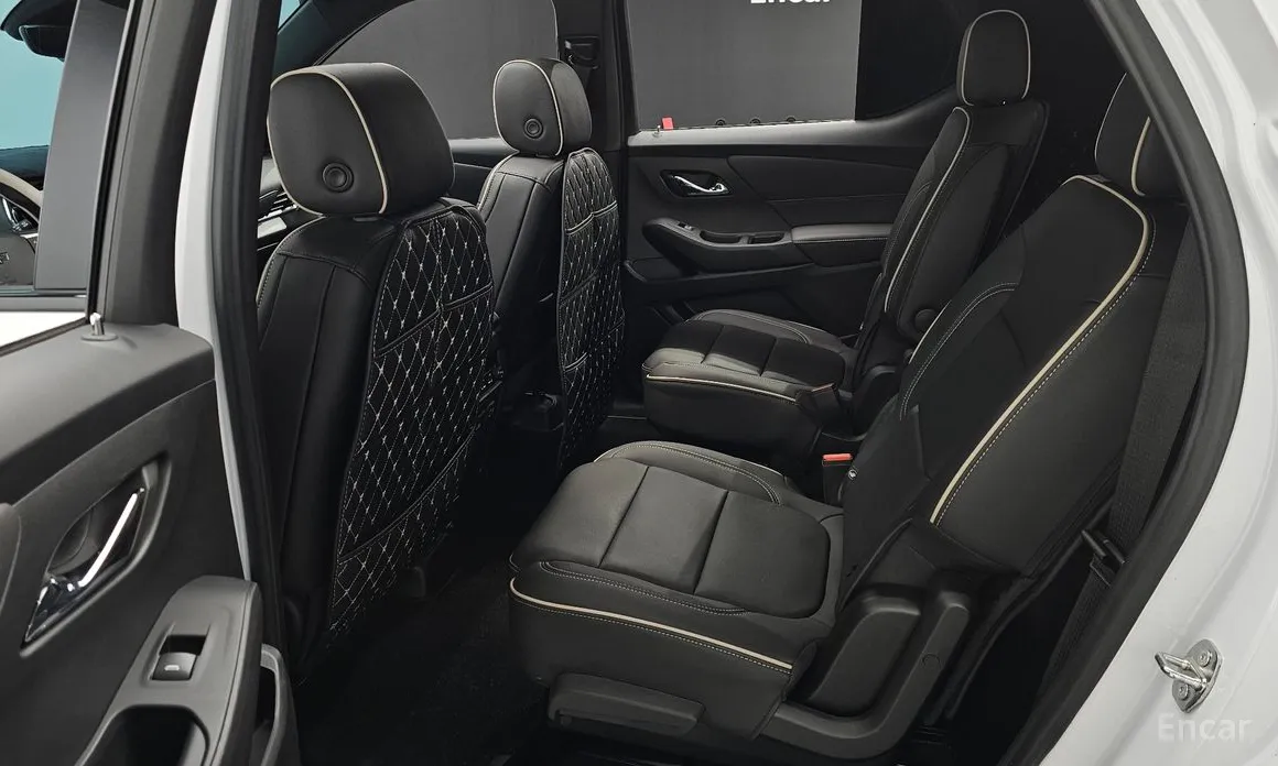 Фото 12 - Chevrolet Traverse