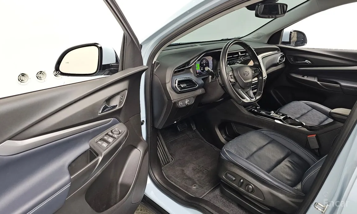 Фото 10 - Chevrolet Bolt EUV