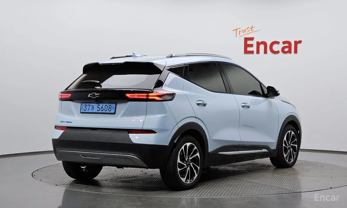 Фото 2 - Chevrolet Bolt EUV