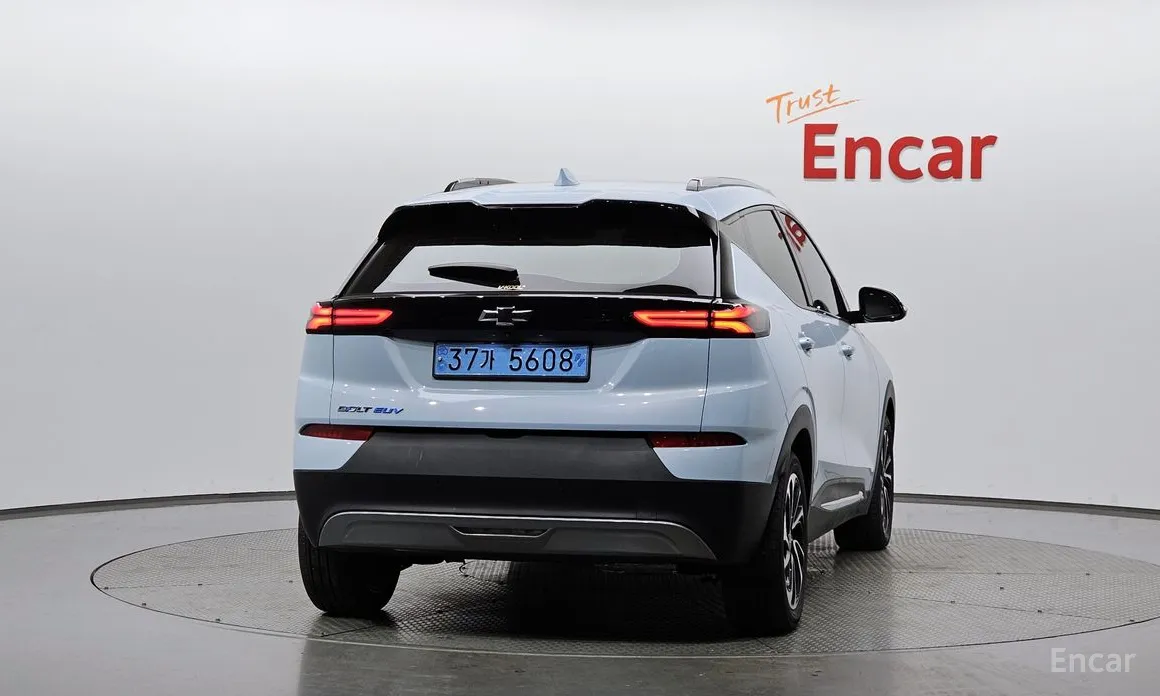 Фото 4 - Chevrolet Bolt EUV