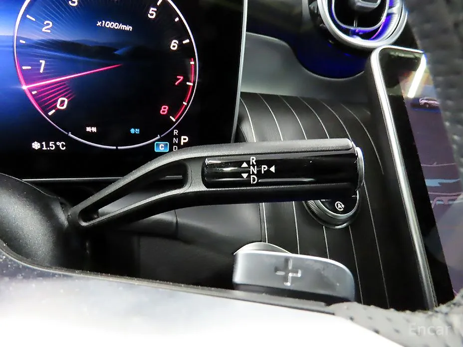 Фото 12 - Mercedes-Benz GLC-Class