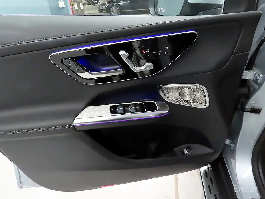 Фото 13 - Mercedes-Benz GLC-Class