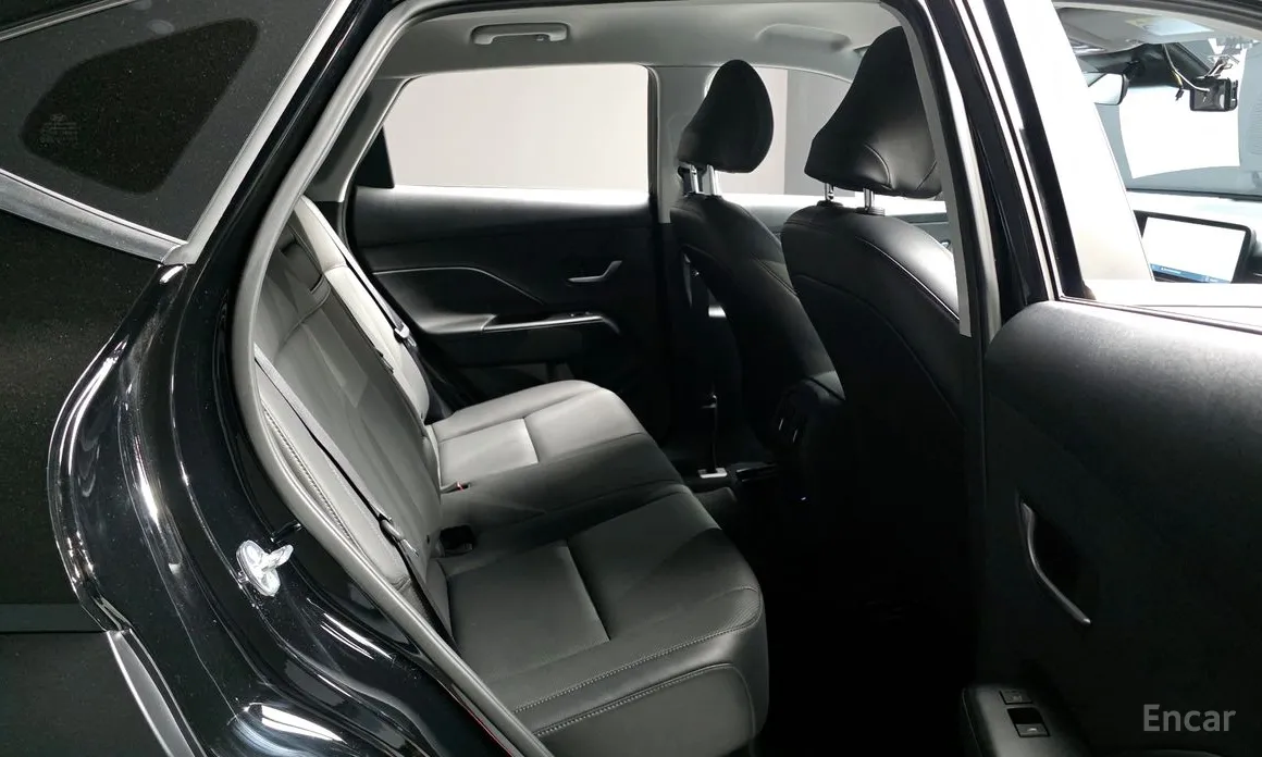 Фото 12 - Hyundai Kona