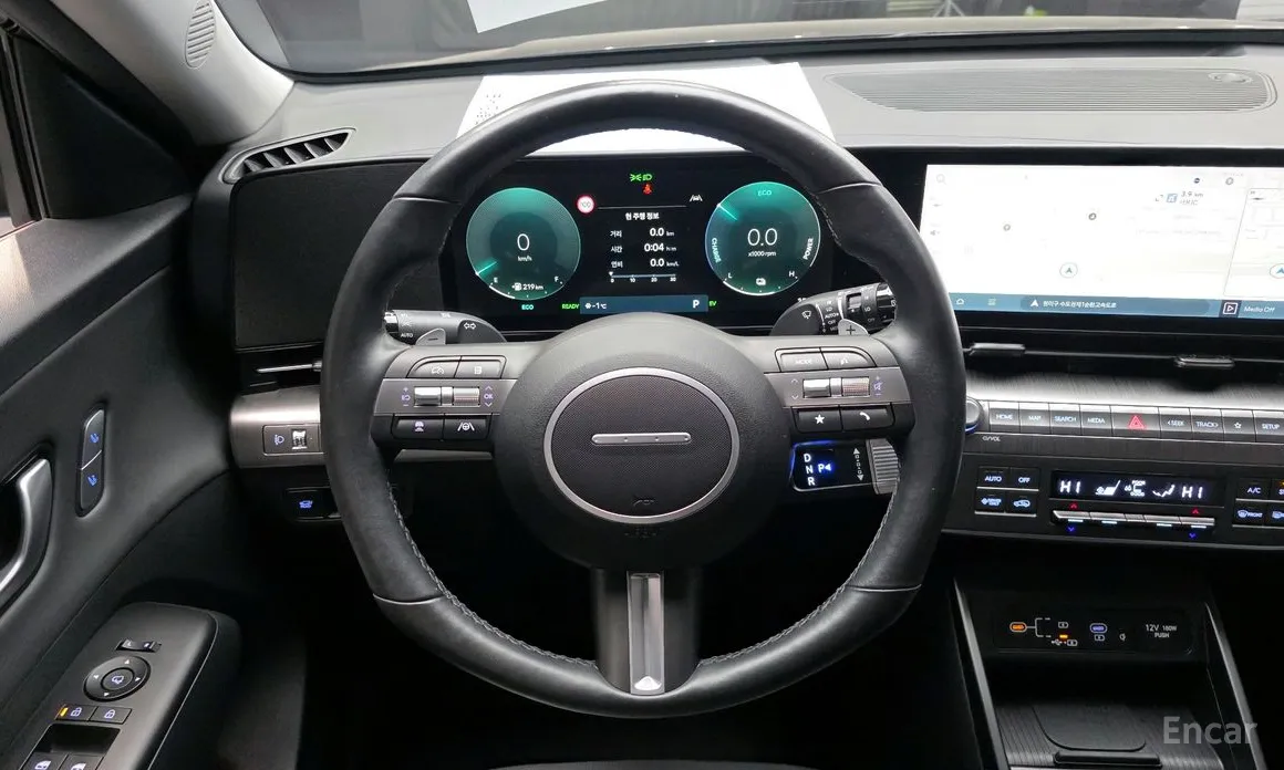 Фото 13 - Hyundai Kona