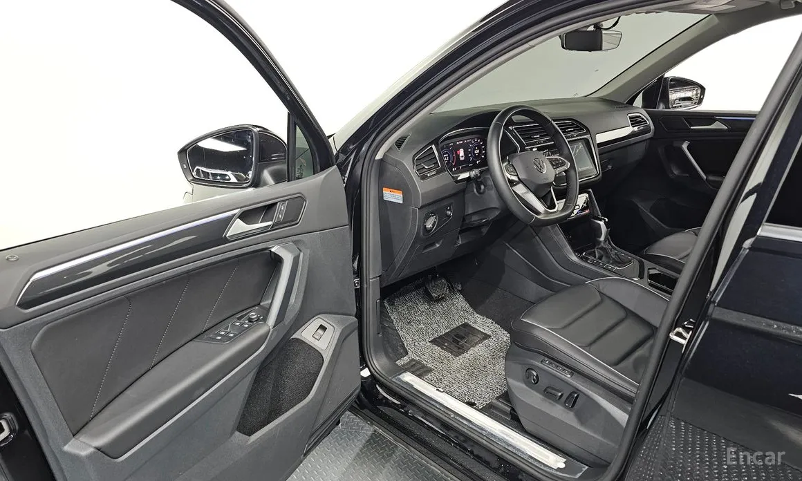 Фото 10 - Volkswagen Tiguan