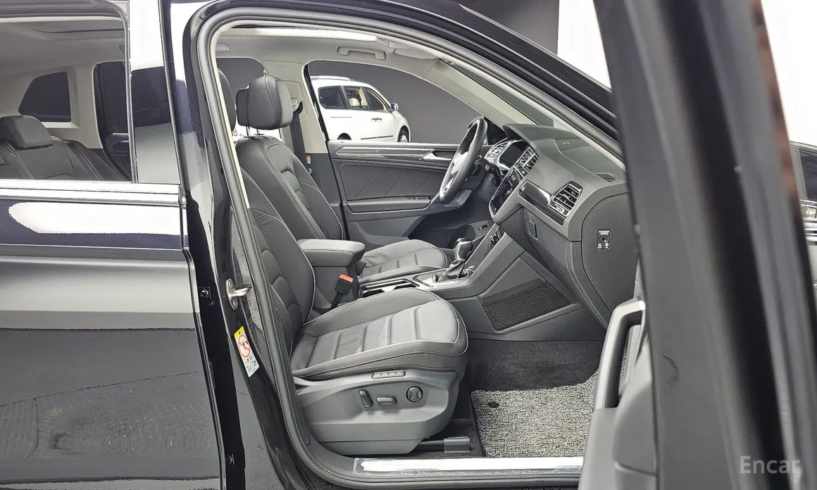 Фото 12 - Volkswagen Tiguan