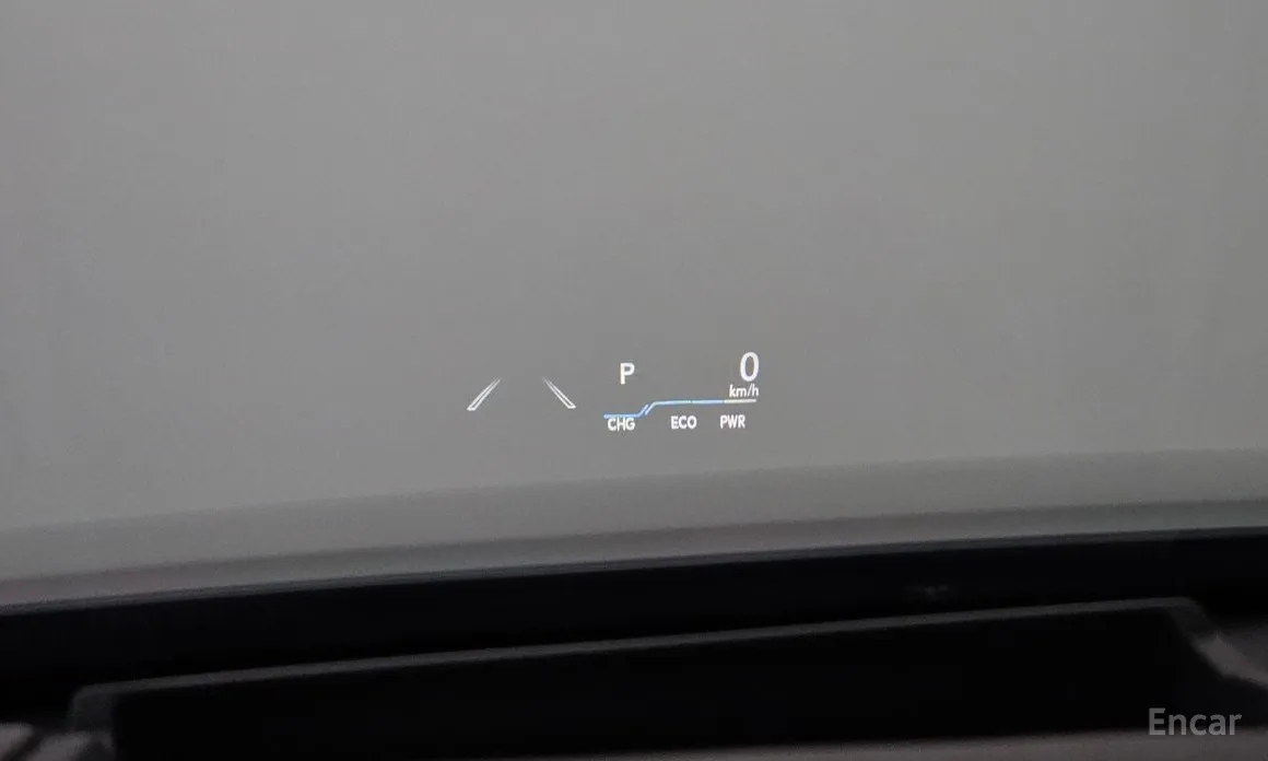 Фото 17 - Lexus ES