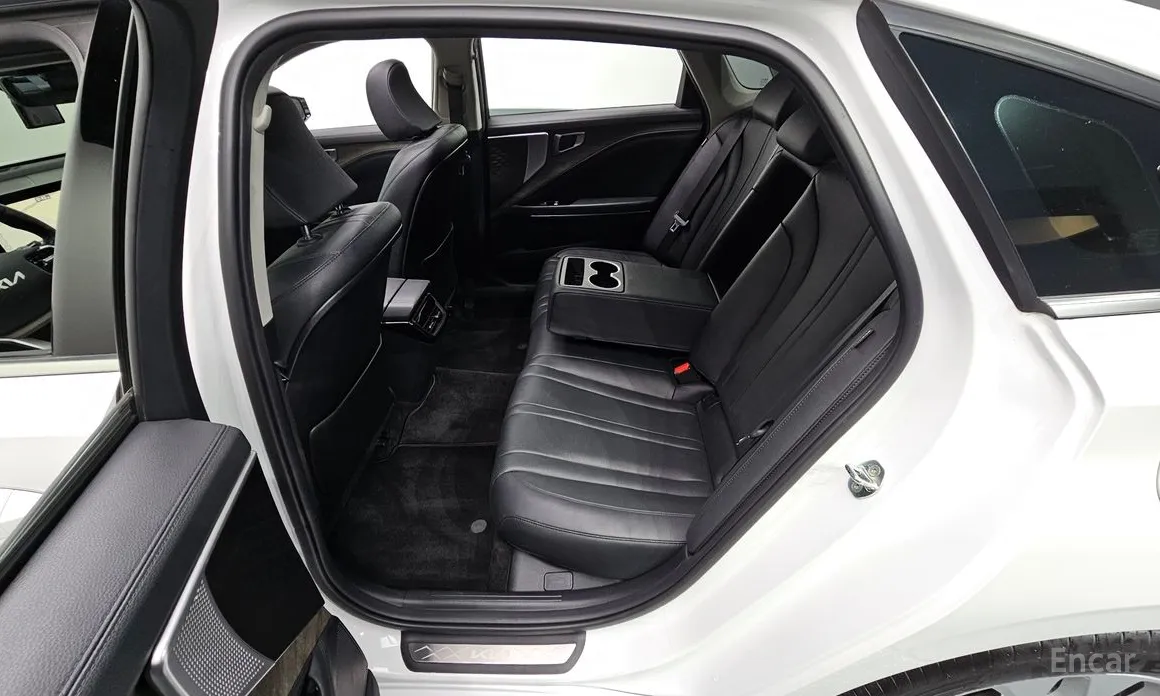 Фото 11 - Kia K8