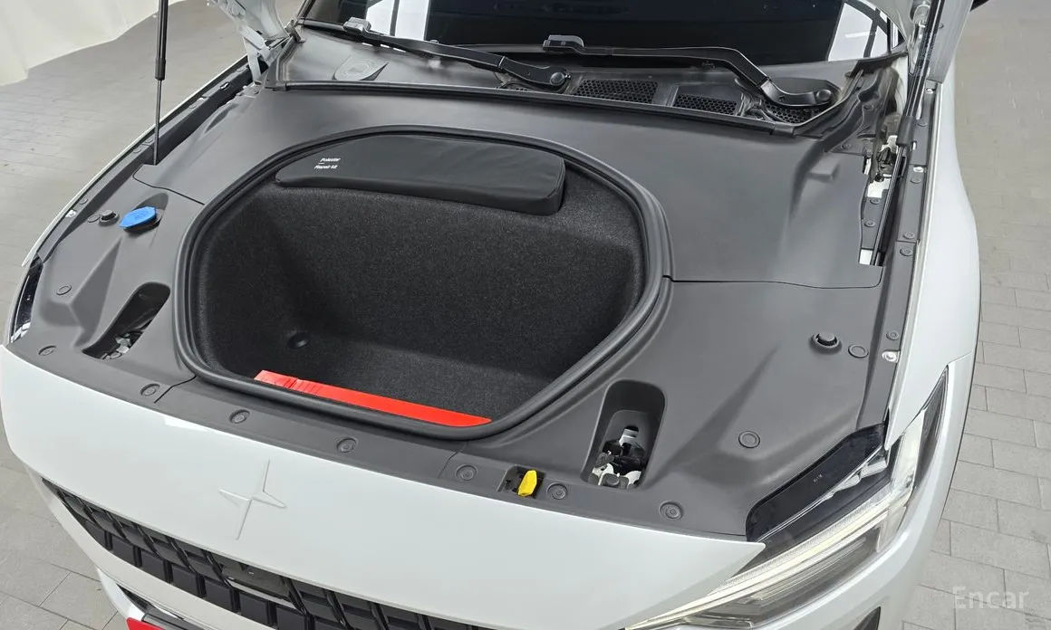 Фото 6 - Polestar 2