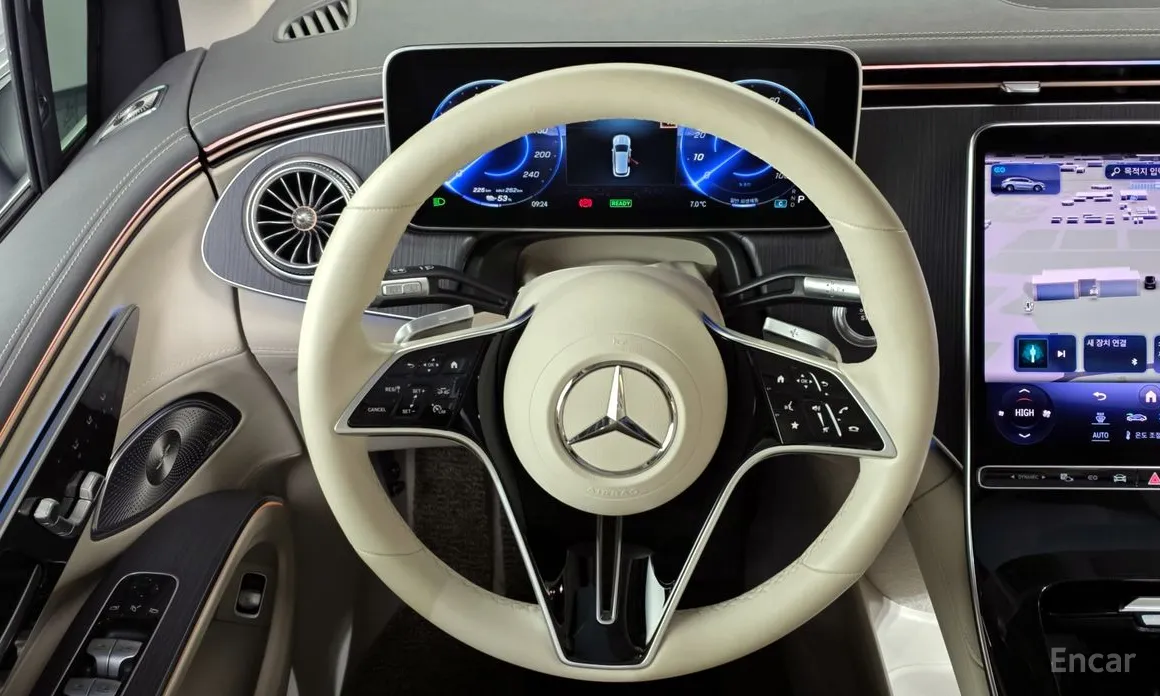 Фото 13 - Mercedes-Benz EQS