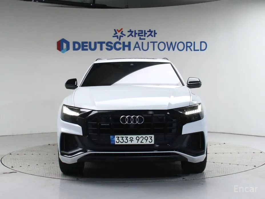 Фото 3 - Audi Q8