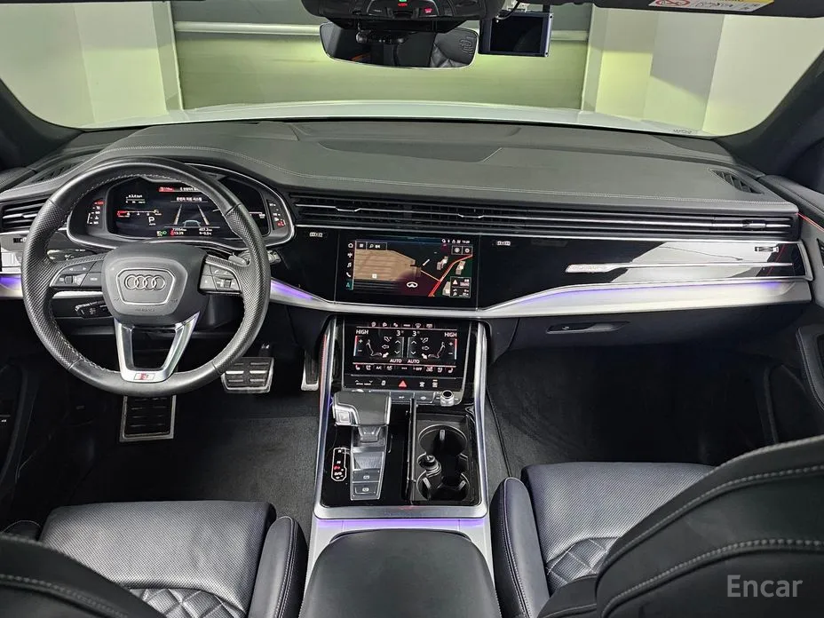 Фото 7 - Audi Q8