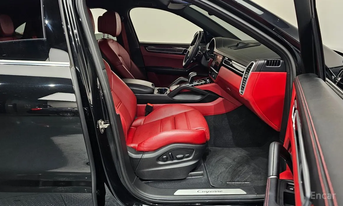 Фото 11 - Porsche Cayenne