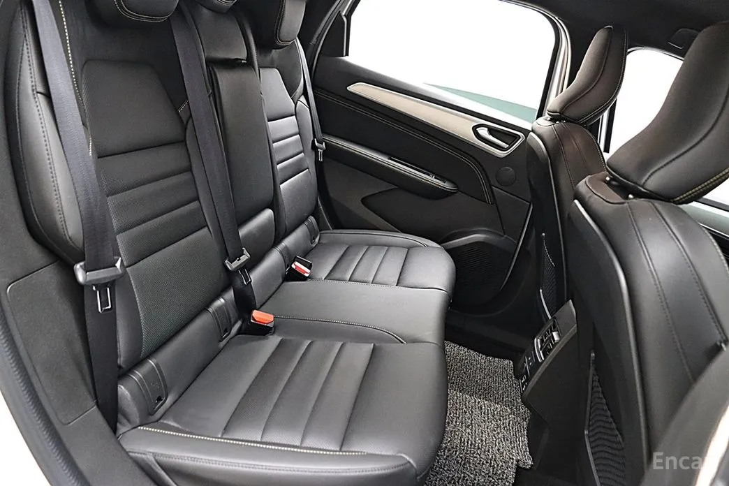 Фото 12 - Renault Arkana