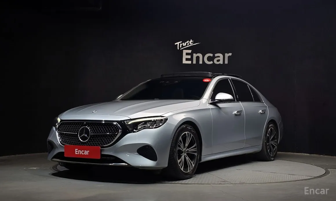 Фото 1 - Mercedes-Benz E-Class