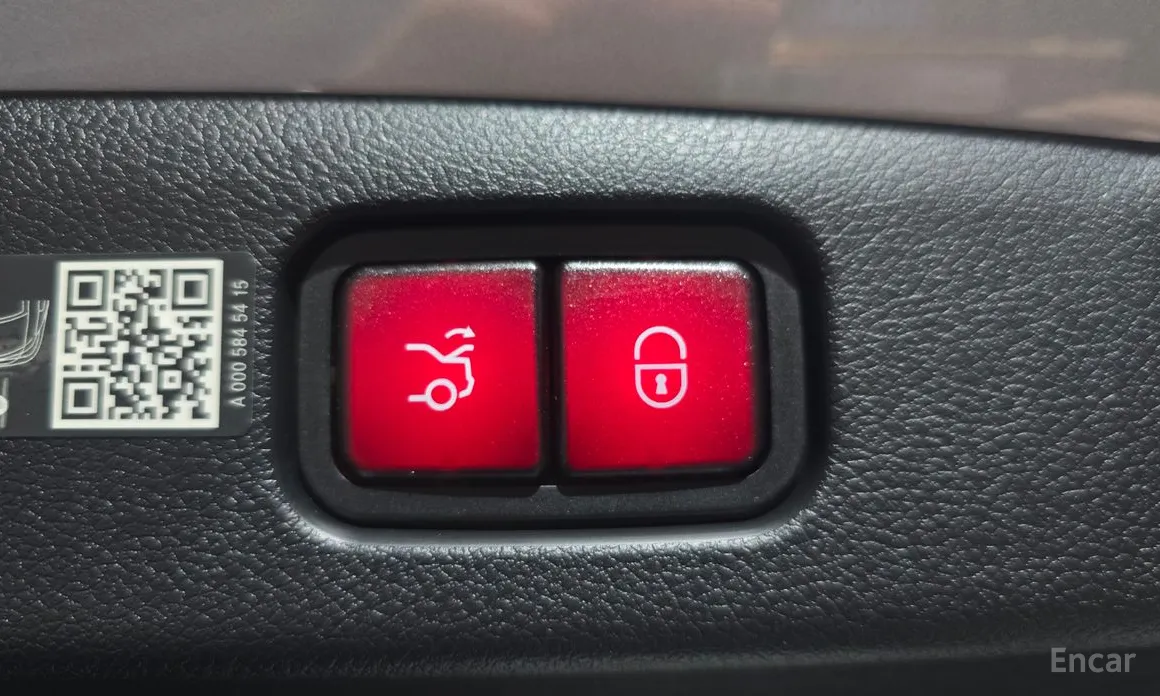 Фото 20 - Mercedes-Benz E-Class