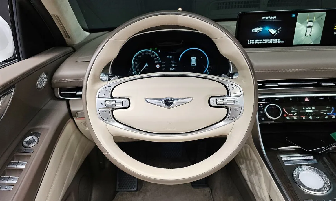 Фото 13 - Genesis GV80