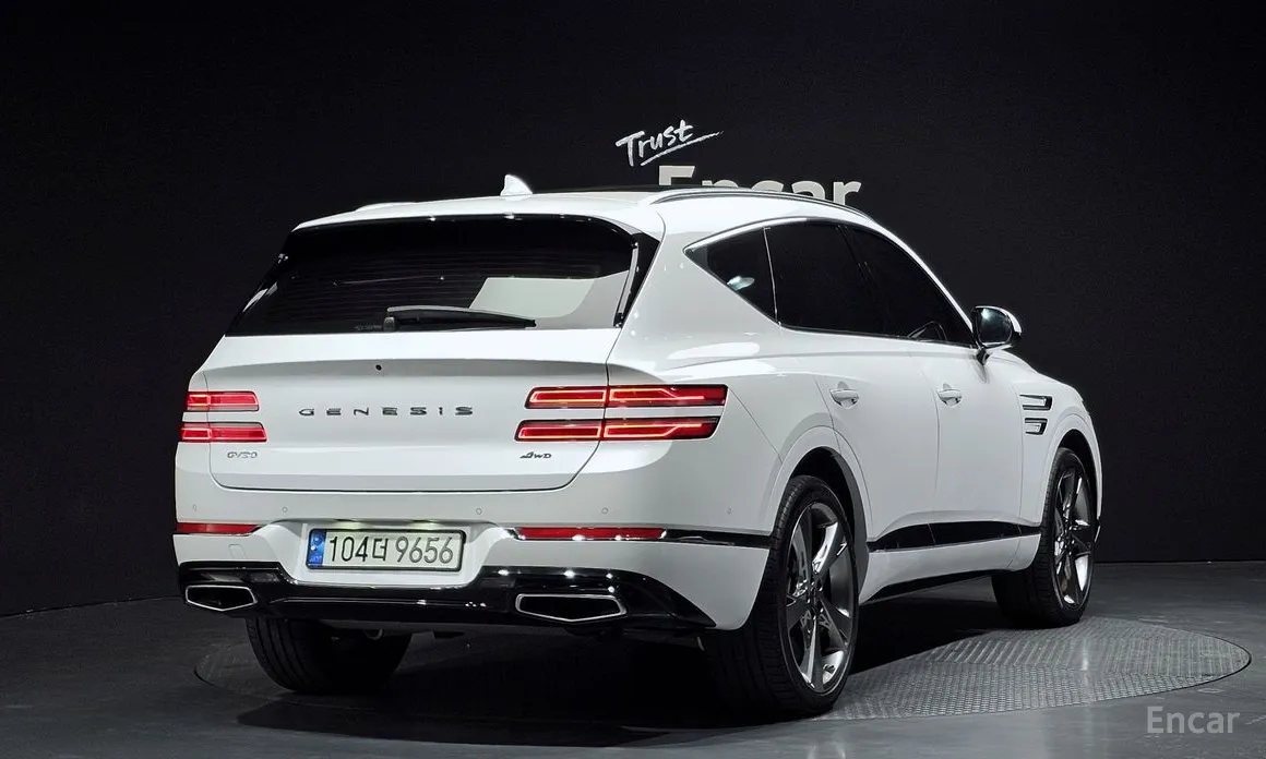 Фото 2 - Genesis GV80