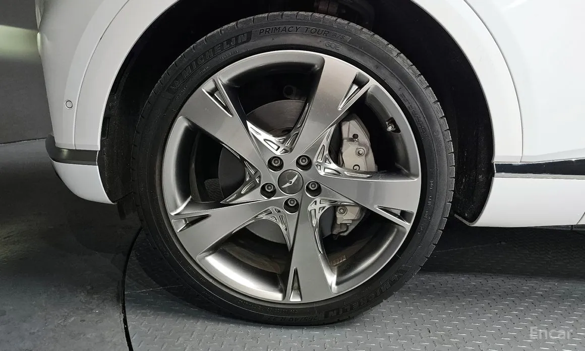 Фото 5 - Genesis GV80