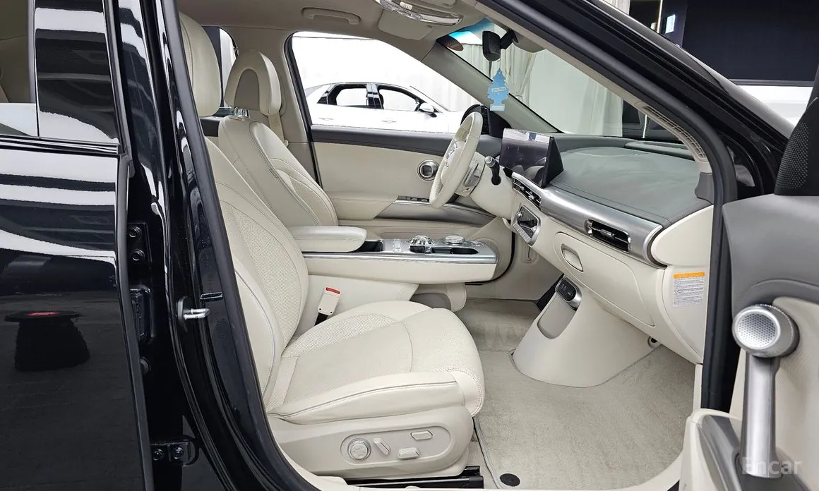 Фото 11 - Genesis GV60