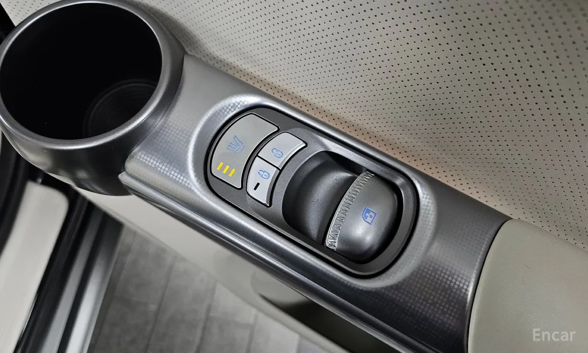 Фото 19 - Genesis GV60