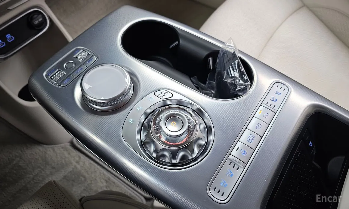 Фото 9 - Genesis GV60