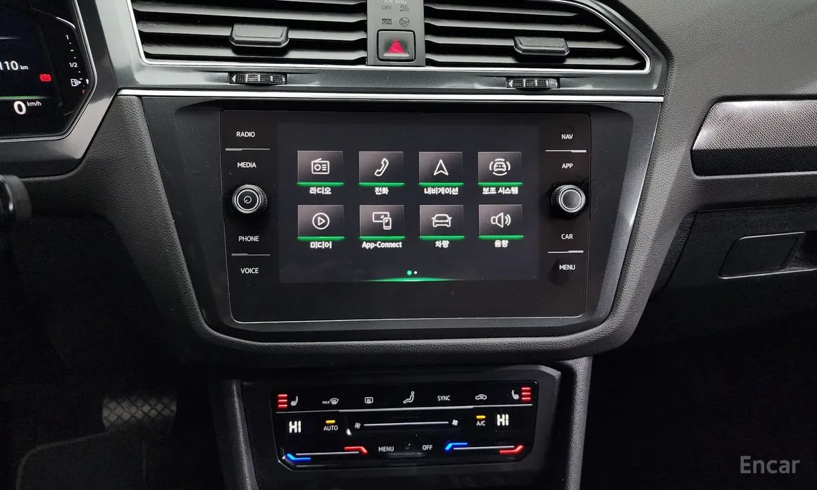 Фото 14 - Volkswagen Tiguan