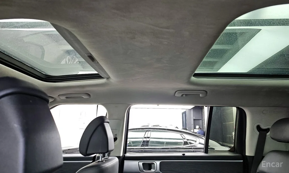 Фото 19 - Hyundai Santa Fe