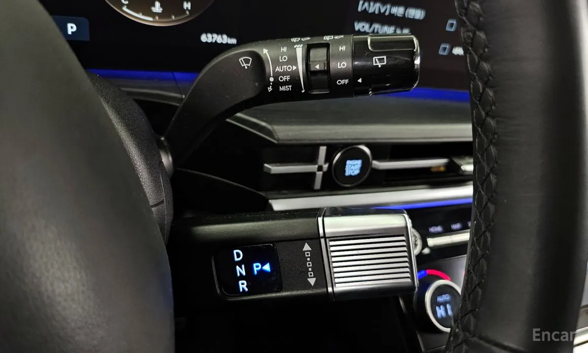 Фото 9 - Hyundai Santa Fe