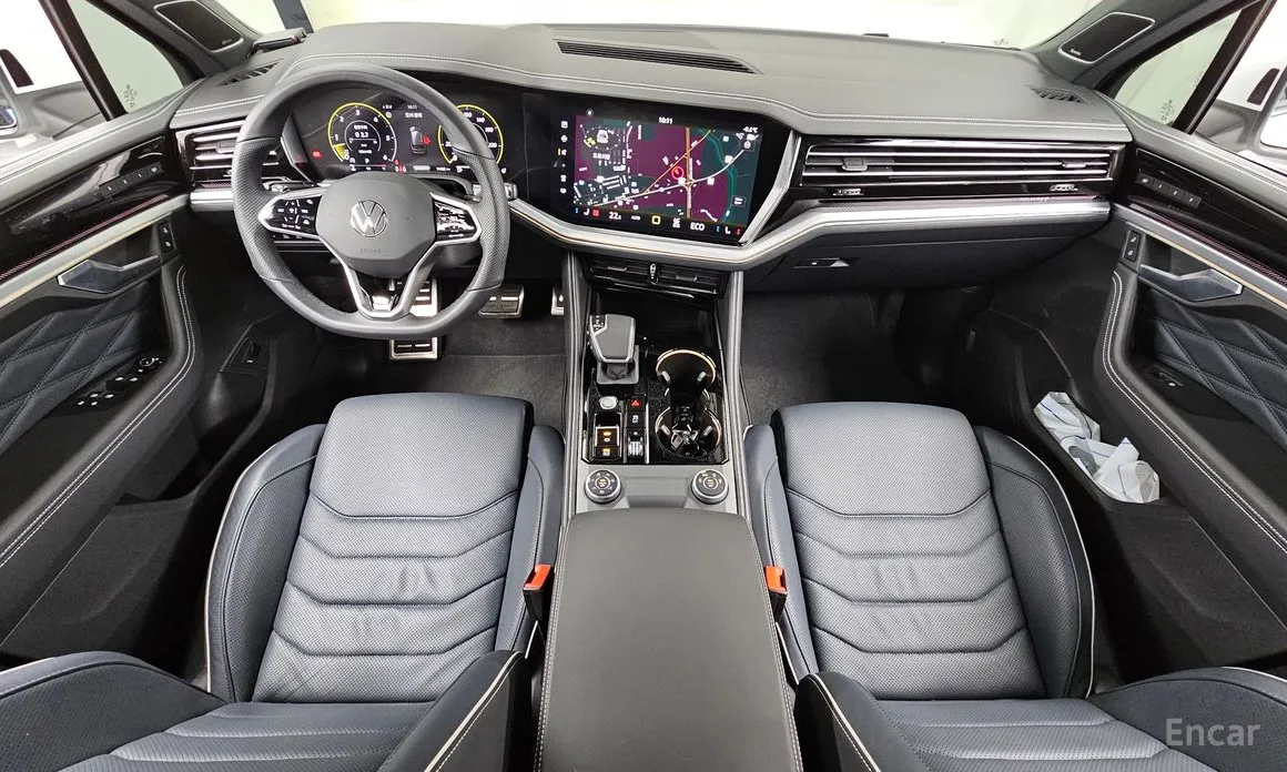 Фото 7 - Volkswagen Touareg