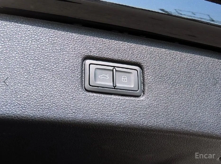 Фото 15 - Audi Q7