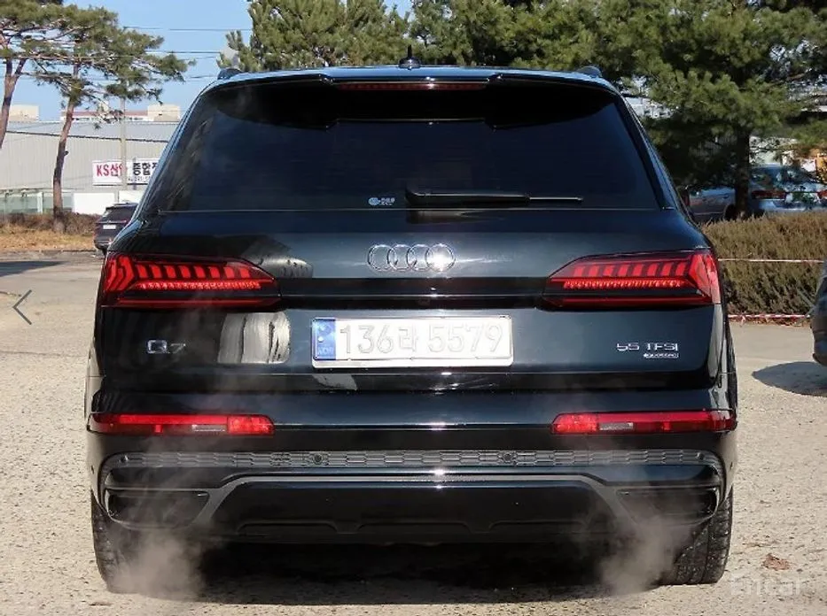 Фото 4 - Audi Q7