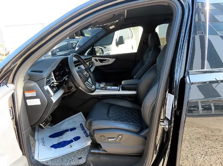 Фото 5 - Audi Q7