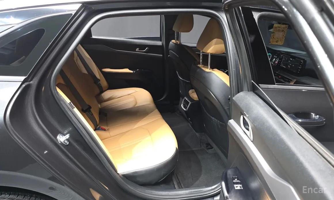 Фото 12 - Kia K5