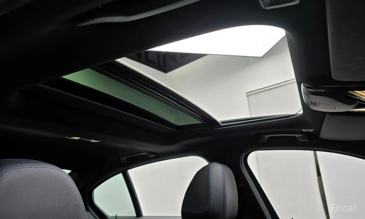 Фото 19 - BMW 3 Series