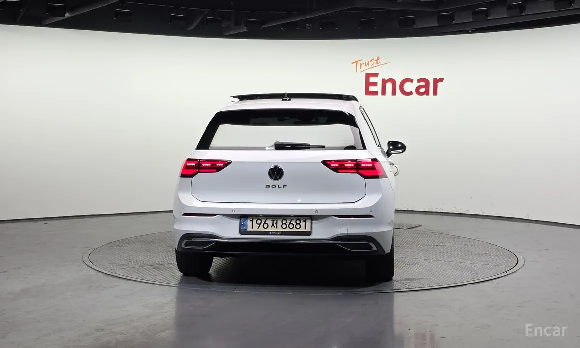 Фото 4 - Volkswagen Golf