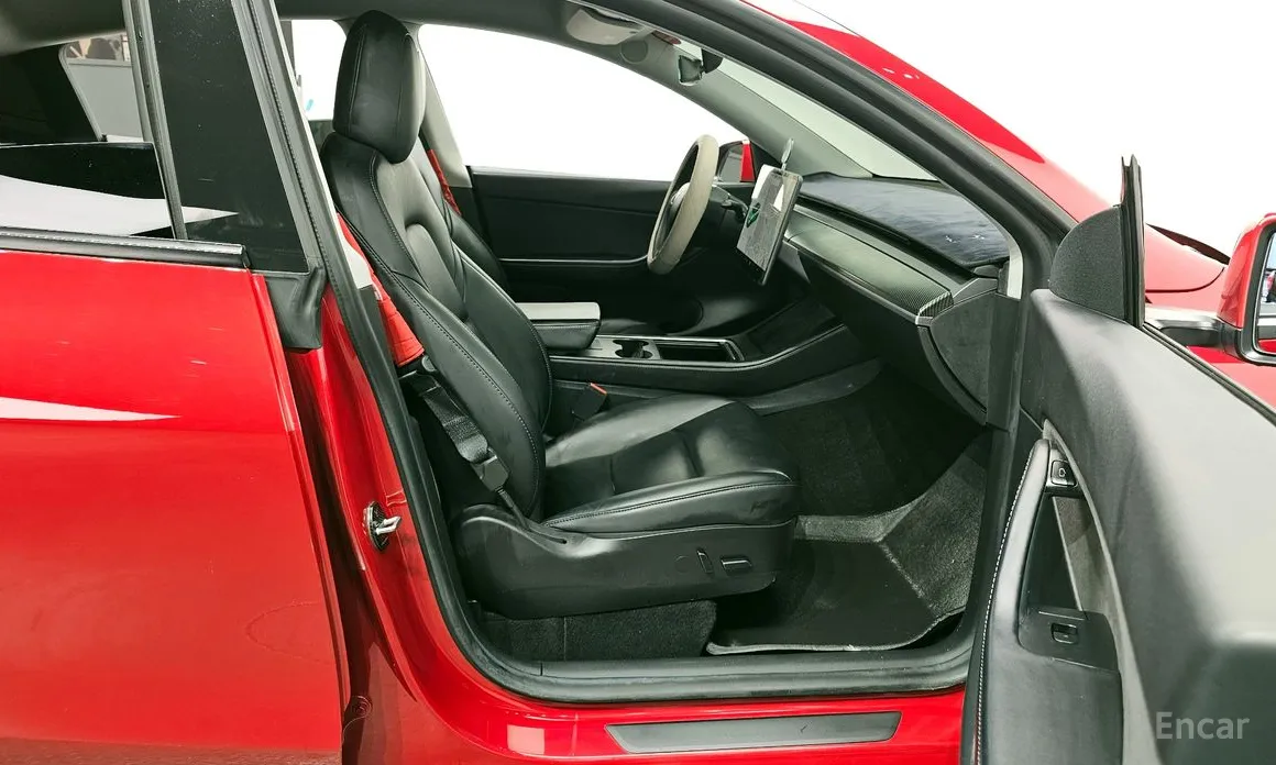 Фото 11 - Tesla Model Y