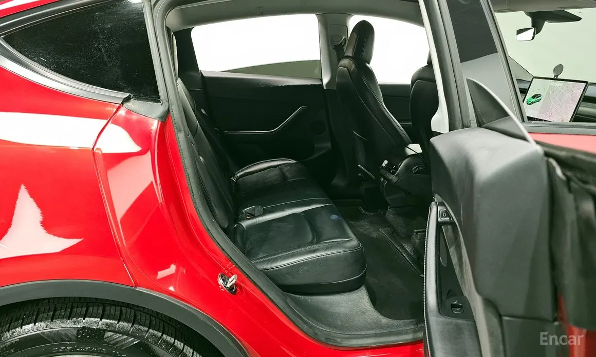 Фото 12 - Tesla Model Y