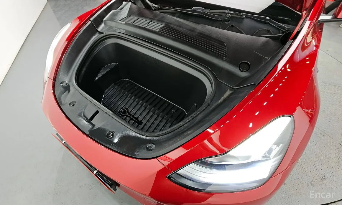 Фото 6 - Tesla Model Y