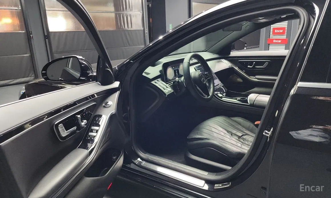 Фото 10 - Mercedes-Benz S-Class