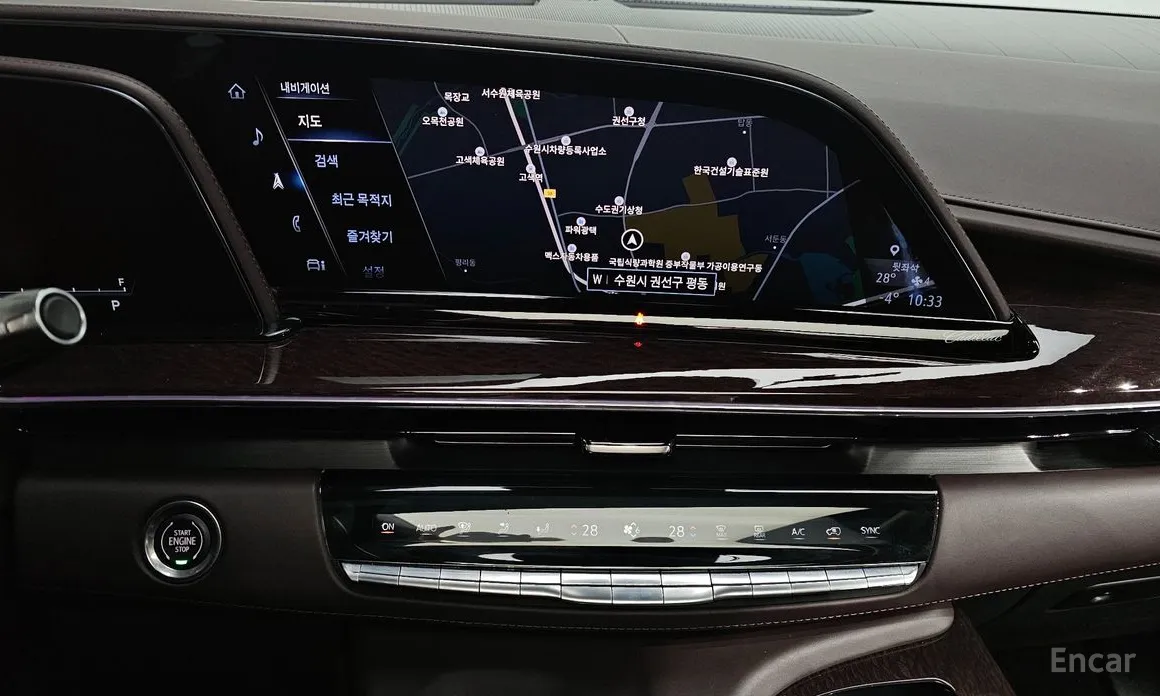 Фото 14 - Cadillac Escalade