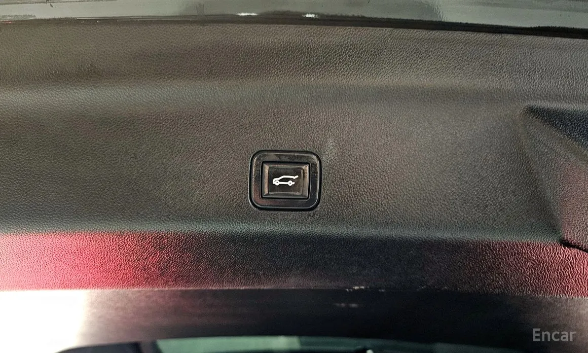 Фото 20 - Cadillac Escalade