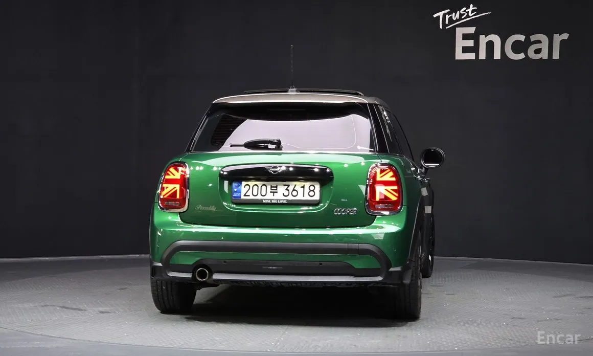 Фото 4 - Mini Cooper