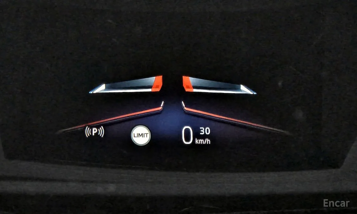 Фото 18 - BMW 7 Series